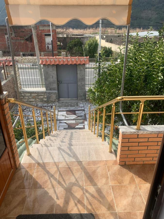 Vila Demaj! Free Parking Berat Exterior photo