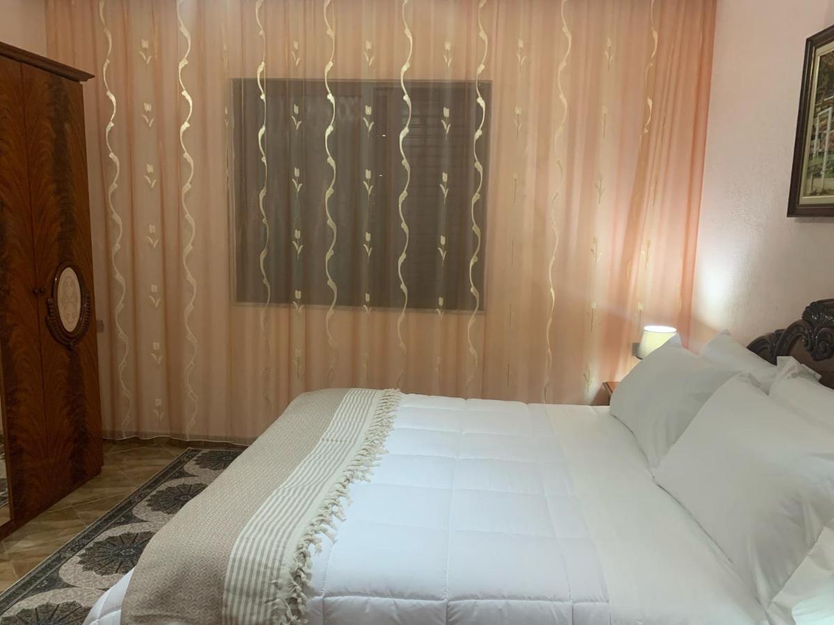 Vila Demaj! Free Parking Berat Exterior photo